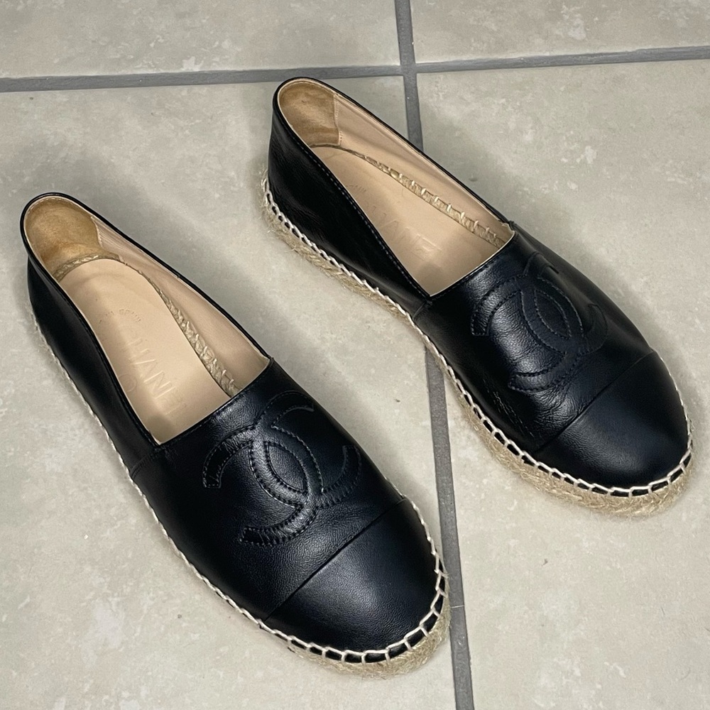 Chanel Black Leather Espadrilles Size 37 G29762 - Picture 2 of 16